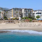 Hotel Monart 4*