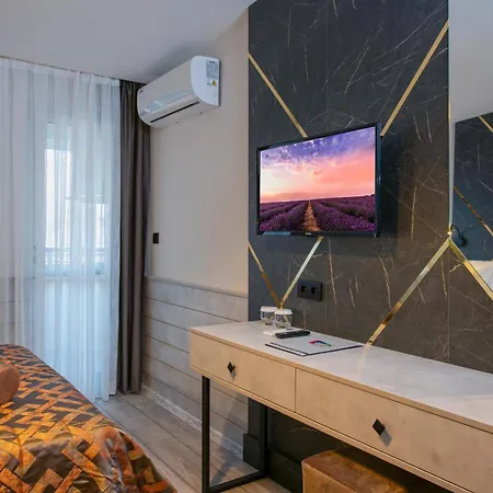 Monart Hotel 4*