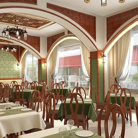 Monart Hotell 4*