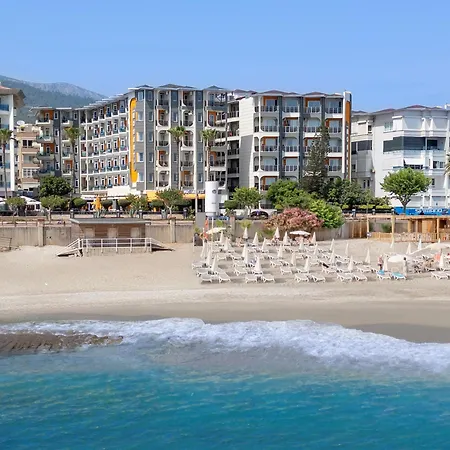 Hotell Monart 4*