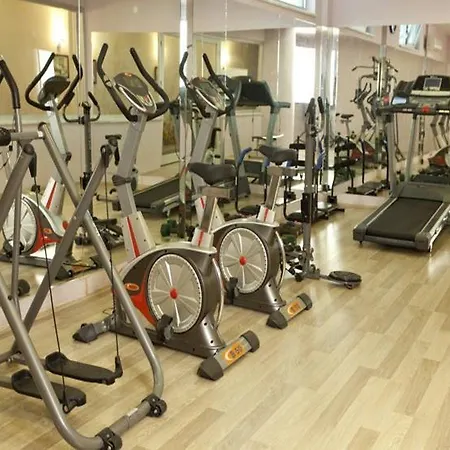 Monart Hotell 4*