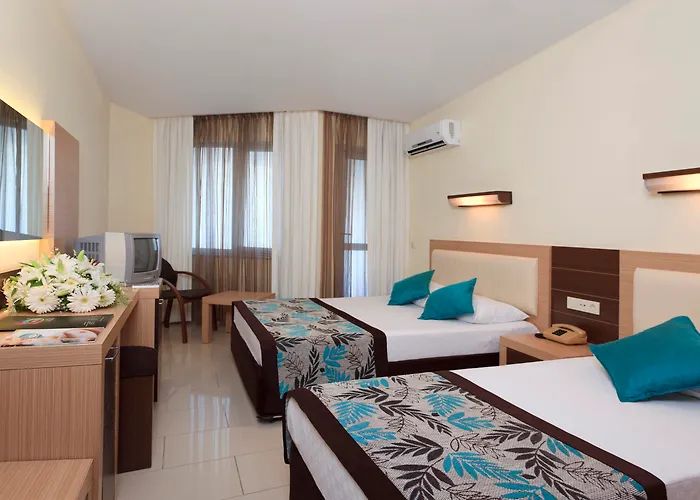 Monart Hotel 4*